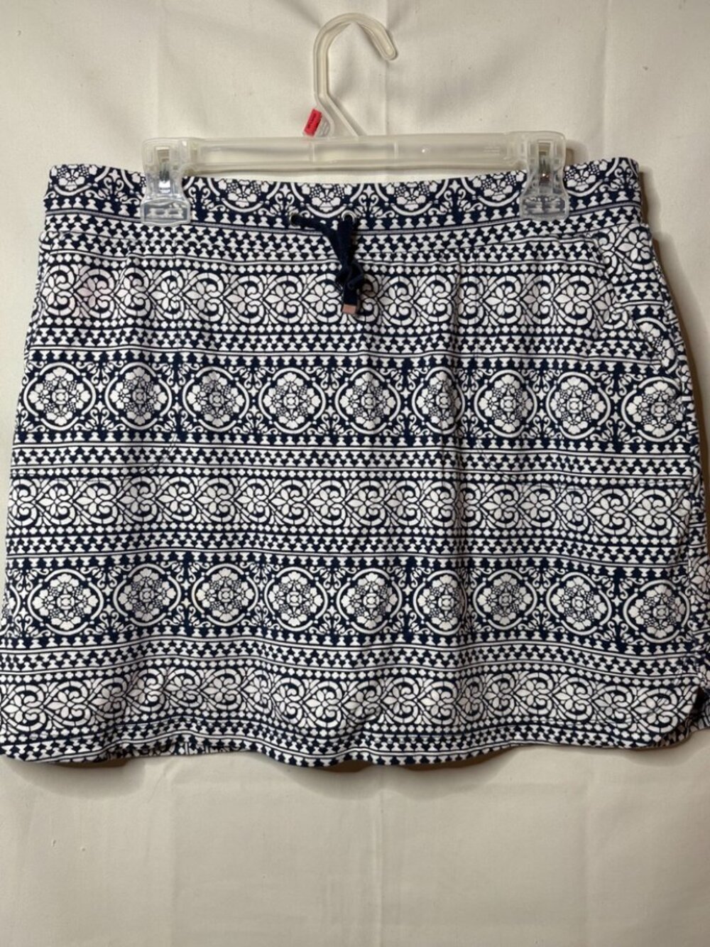 Women's Croft & Barrow Size Large Stretch Blue White Skort Mini Skirt w/ Pockets